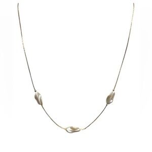 Vintage Gold-Tone Faux Pearl Necklace — Classic & Minimalist